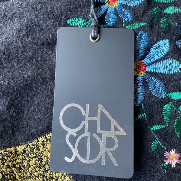 NWT CHASER Black Soft Leopard Floral Embroidered Side Tie Sweatshirt Size Medium - Picture 10 of 13